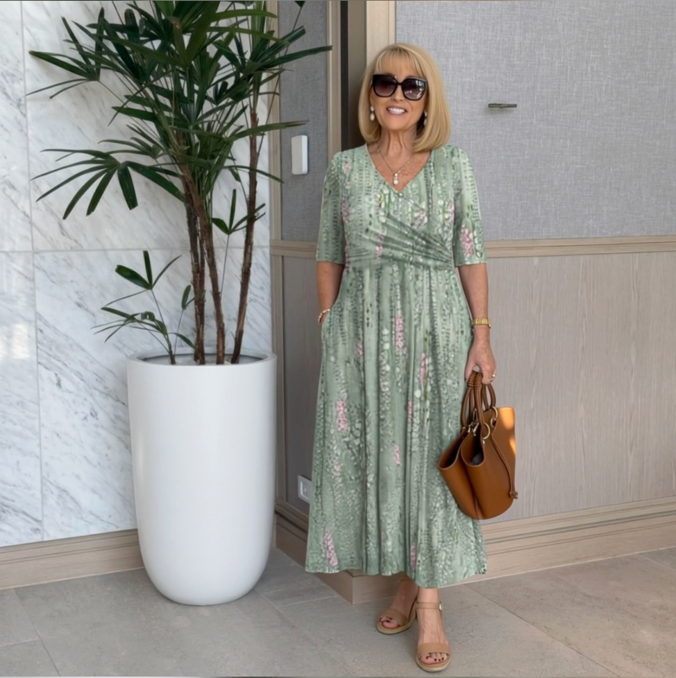 Celia | Elegant V-Neck Midi Dress