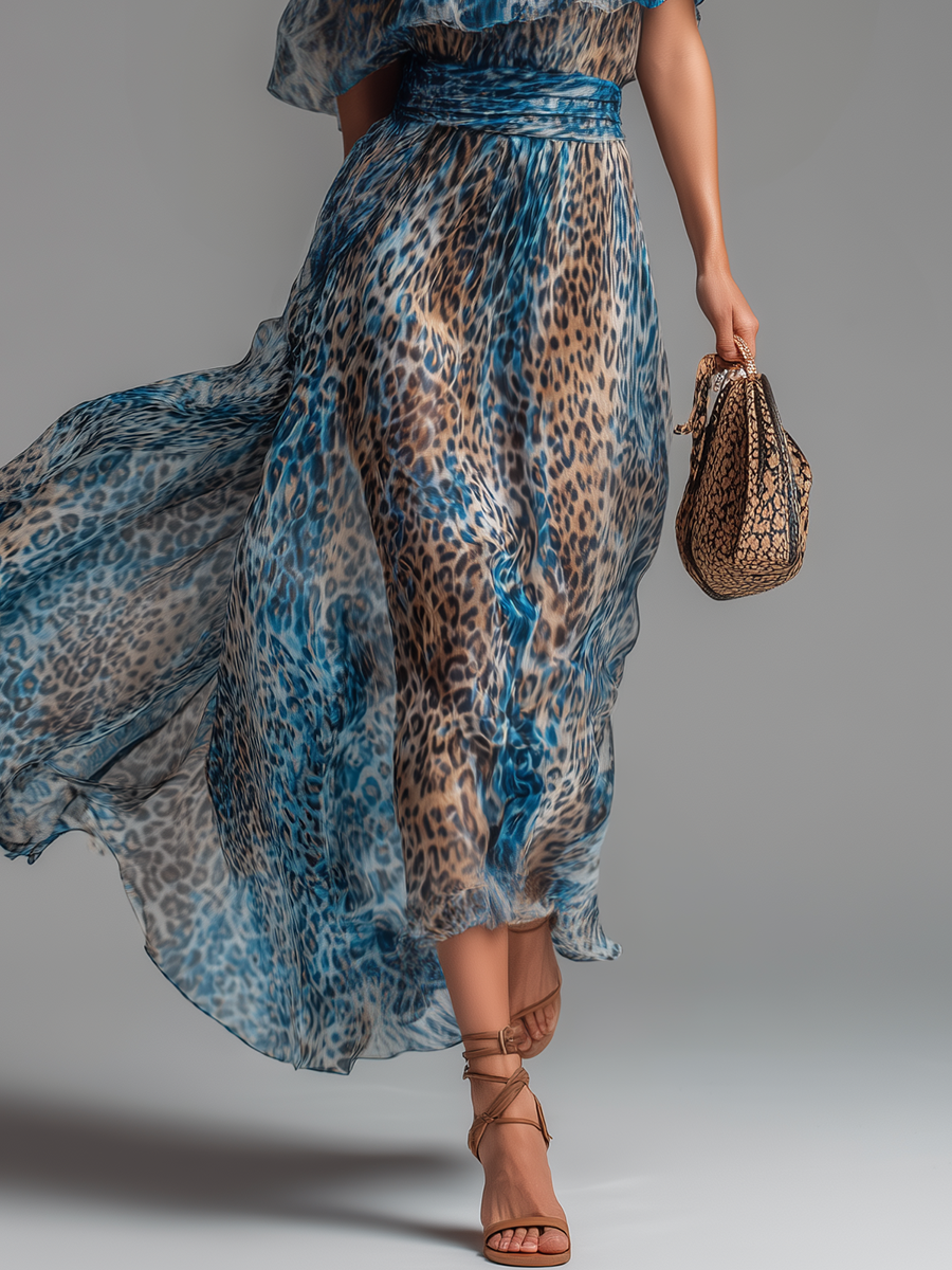Wild - Long chiffon dress with leopard print and bare shoulders
