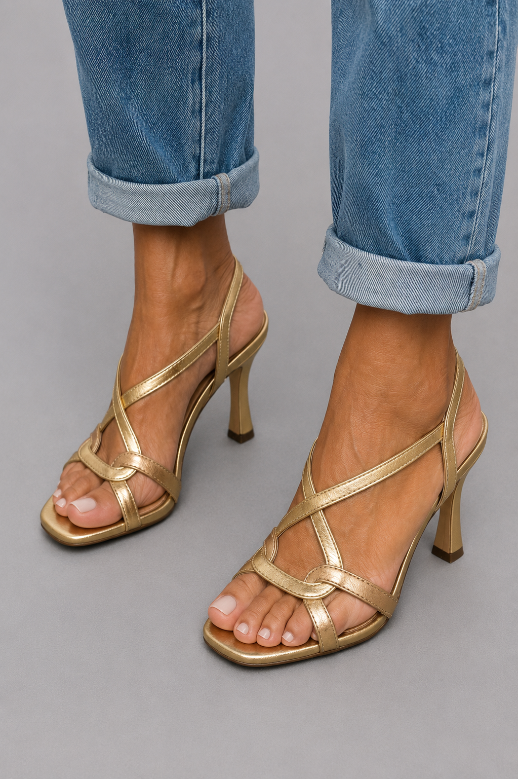 Elisabetta | Golden Sandals Summer Charm