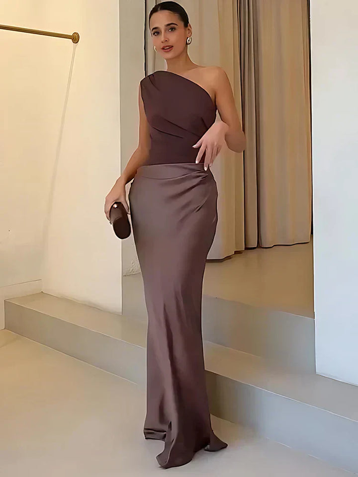 Ashley | Maxi Dress with a Guilt in Satin
