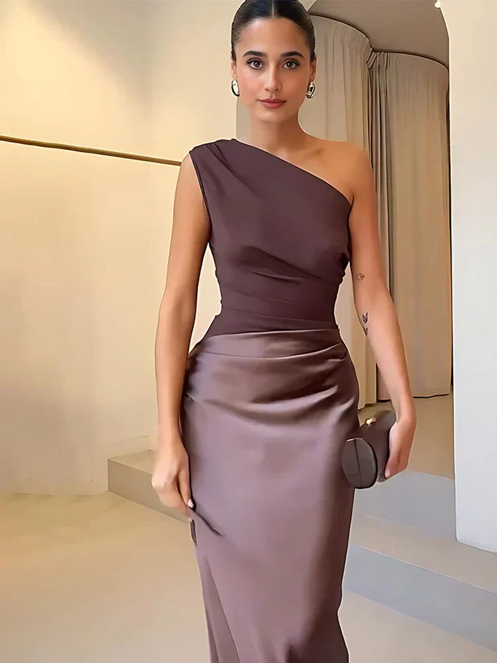 Ashley | Maxi Dress with a Guilt in Satin