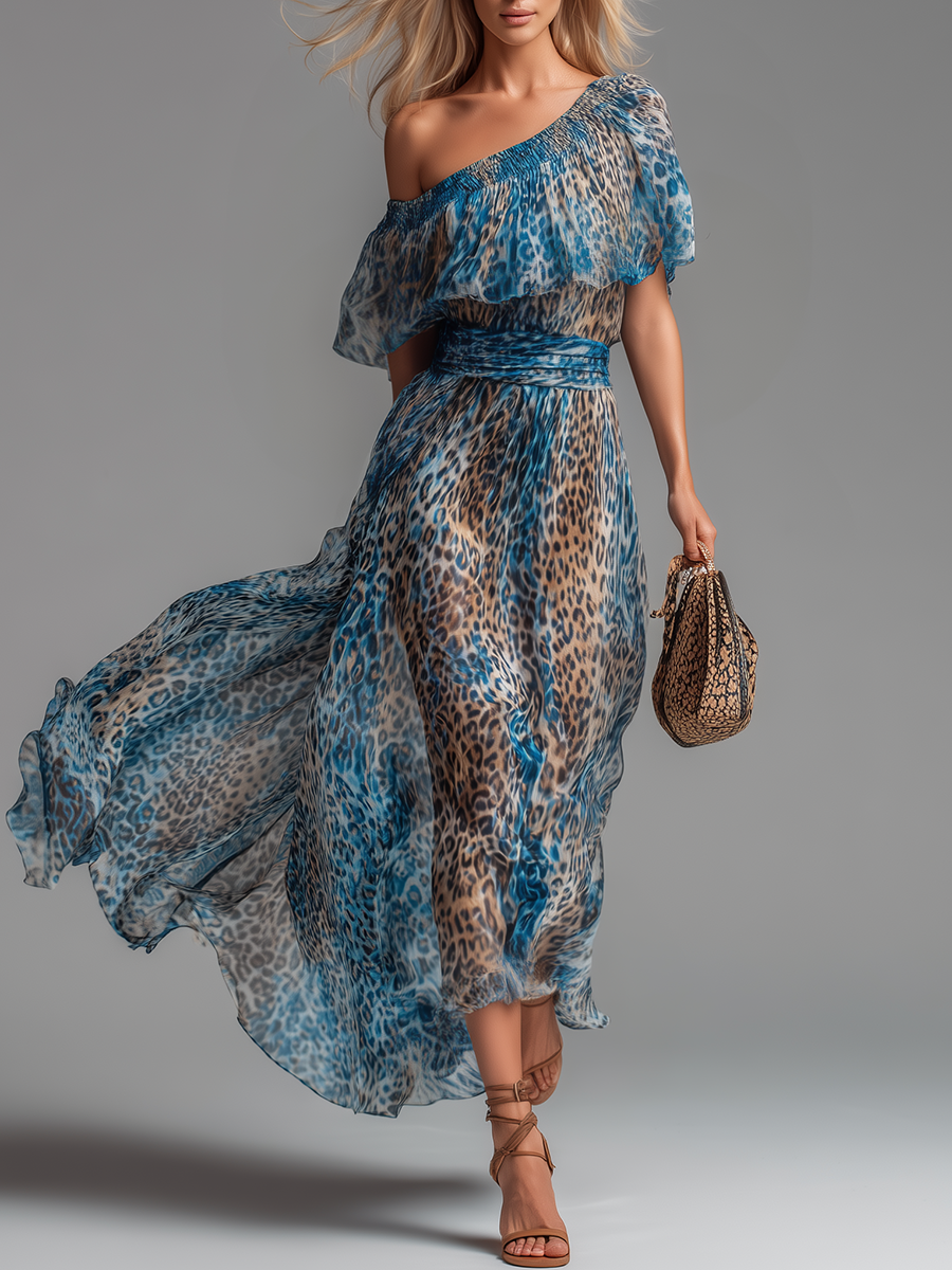 Wild - Long chiffon dress with leopard print and bare shoulders