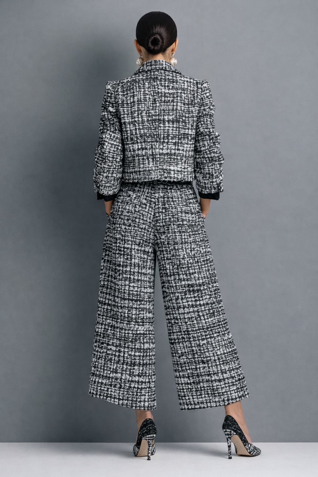 Lucia | Sophisticated and Versatile Set