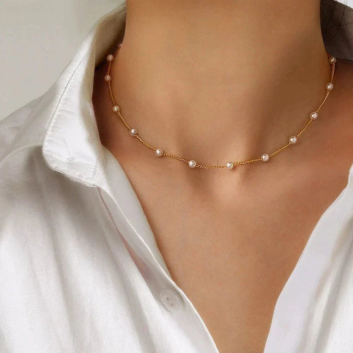 Lustra | Gold Pearl Necklace